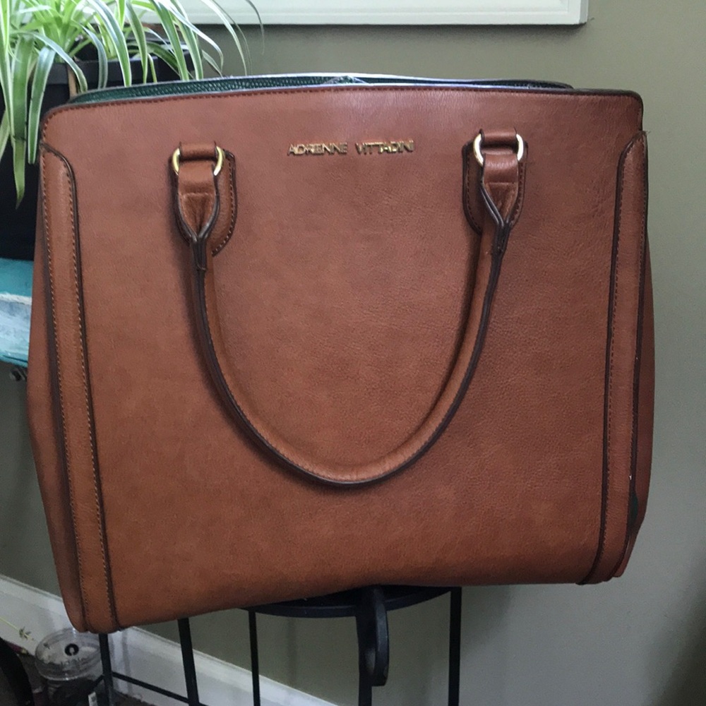 Adrienne Vittadini purse